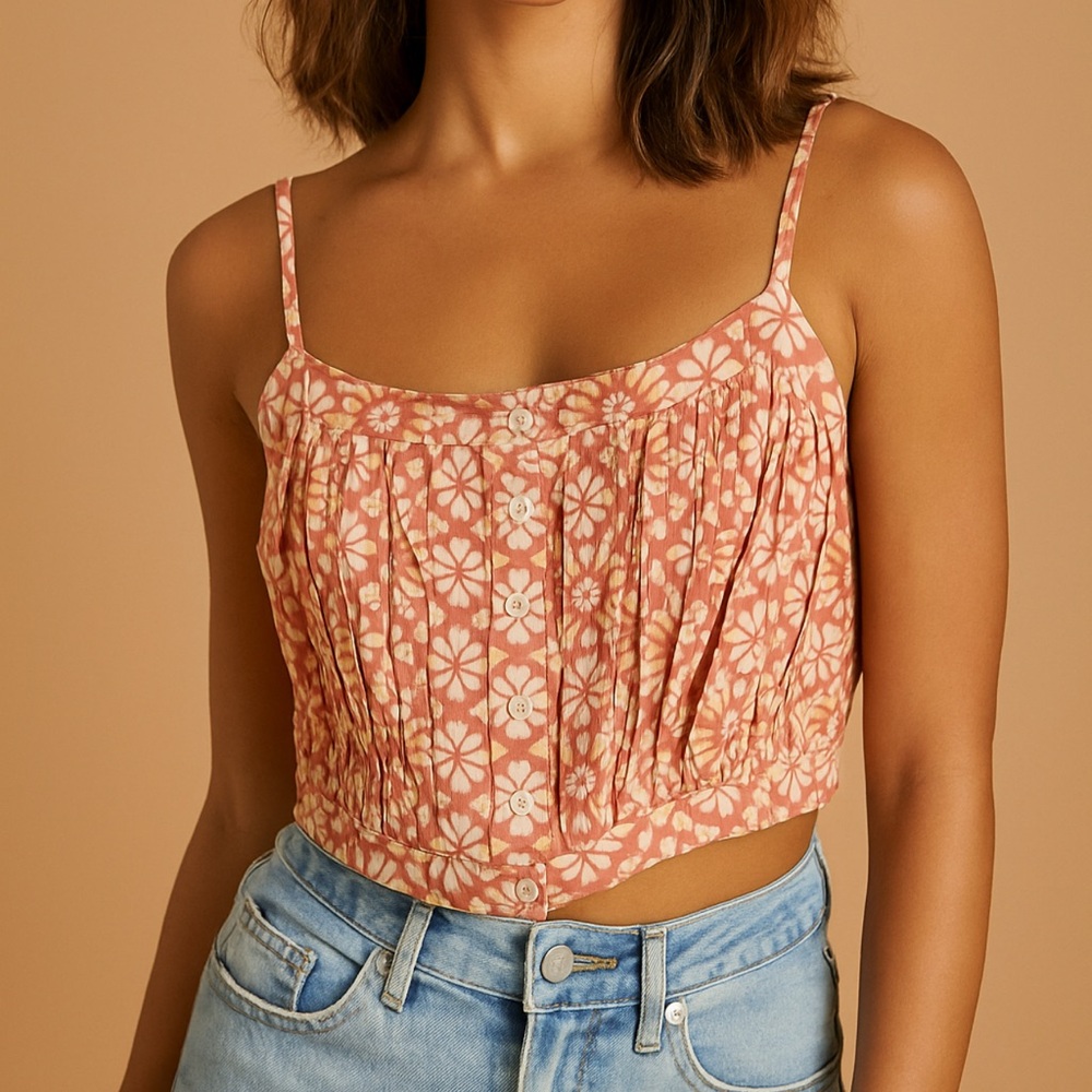 NWT Crop Top 🙌🏼🙌🏼